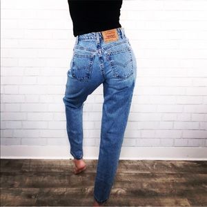 Vintage Levi’s 550 High Waist Tapered Leg Jeans